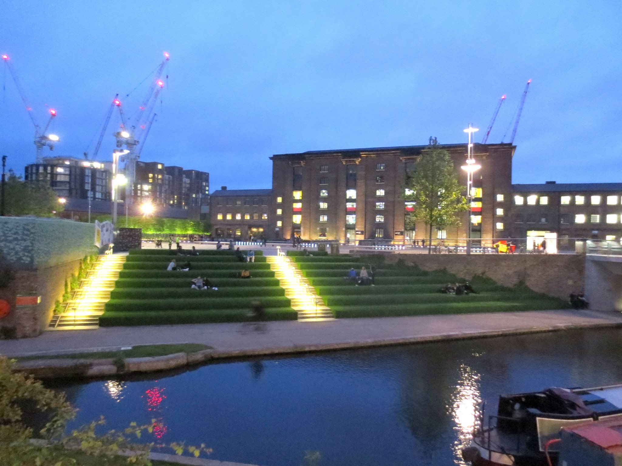 Along Regent's Canal