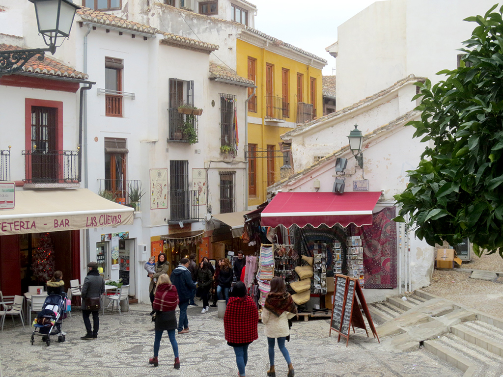 The top of Calle Calderería