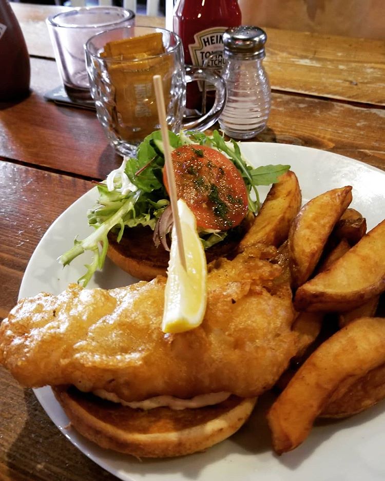 The Antiquary &mdash; Fish Sandwich &amp; Chips